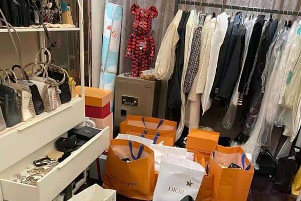 信阳固始县回收一线品牌衣服